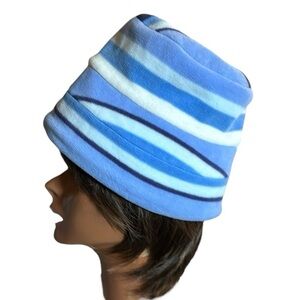 Lands’ End Fleece Bucket Hat in Multi Shades of Stripes in Blue and White Size M